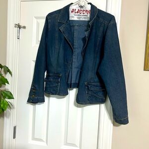Women denim jacket